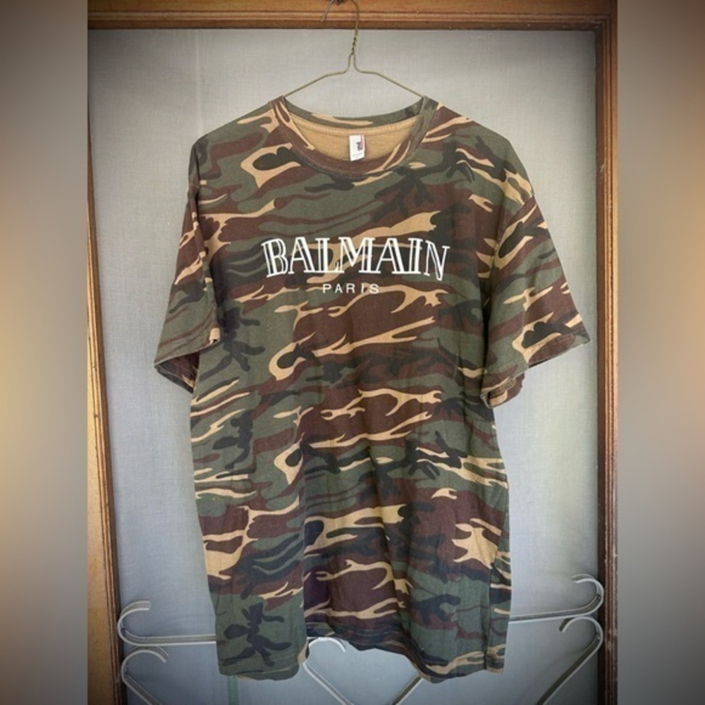 Sale — Unbranded Camo T-Shirt, L